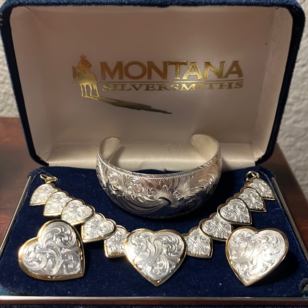 NEW w/o tags Vintage Montana Silversmiths set of Women’s Jewelry, boxes included